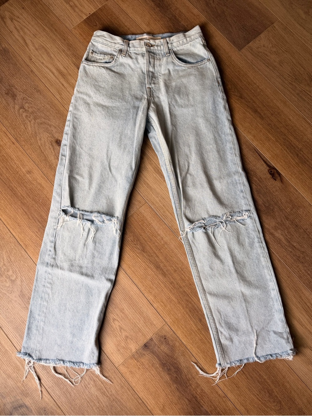 GRLFRND Light Wash Distressed Knee-Slit Straight Jeans